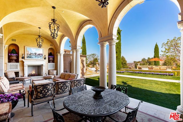 25305 Prado De La Felicidad, Calabasas, CA 91302