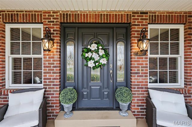 301 Meadow Chase Drive, Festus, MO 63028