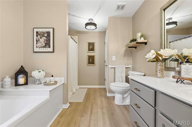 301 Meadow Chase Drive, Festus, MO 63028