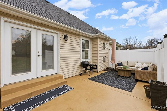 301 Meadow Chase Drive, Festus, MO 63028