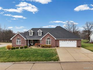 301 Meadow Chase Drive, Festus, MO 63028