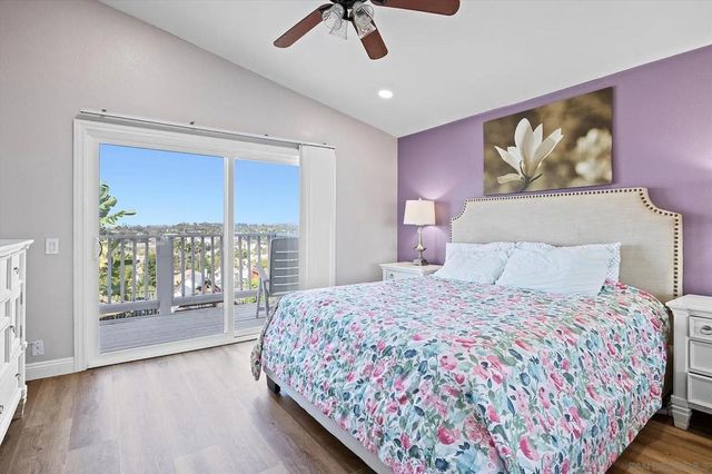 3718 Via Las Villas, Oceanside, CA 92056