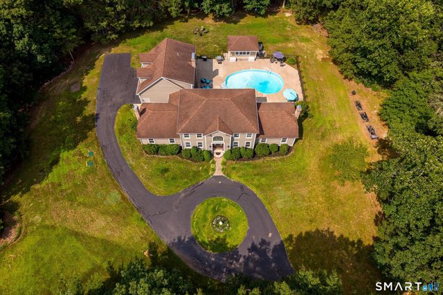 56 River Road, Killingly, CT 06241
