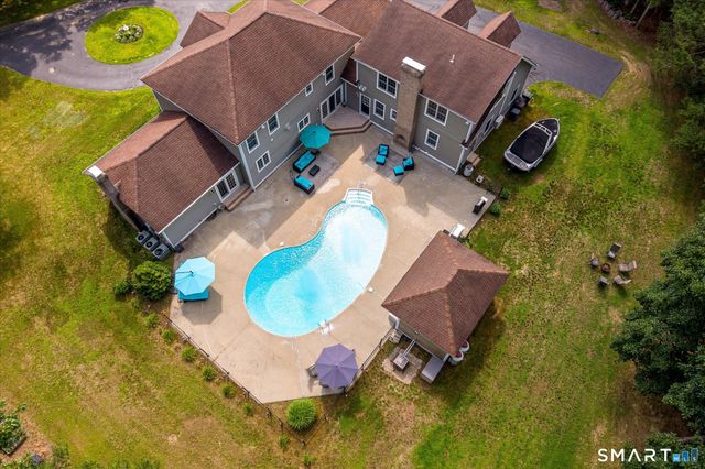56 River Road, Killingly, CT 06241