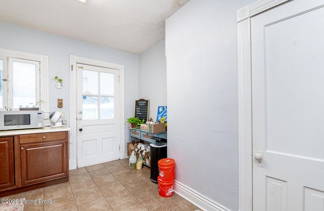 1908 Bonnycastle Ave, Louisville, KY 40205