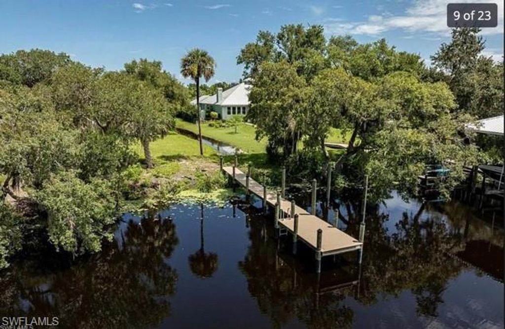 16520 Oakview CIR, ALVA, FL 33920 — photo 2