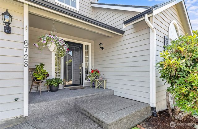 6728 72nd Street NE, Marysville, WA 98270