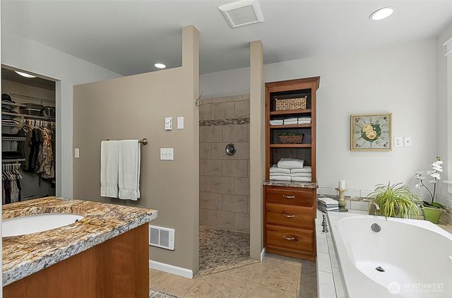 6728 72nd Street NE, Marysville, WA 98270