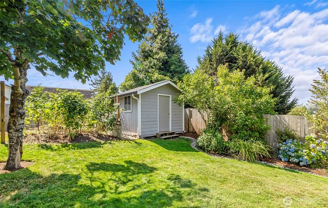 6728 72nd Street NE, Marysville, WA 98270