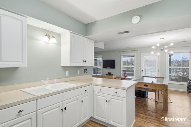 6807 Kenowa Avenue Sw, Georgetown Twp, MI 49418