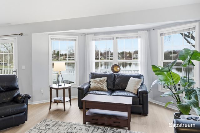 6807 Kenowa Avenue Sw, Georgetown Twp, MI 49418