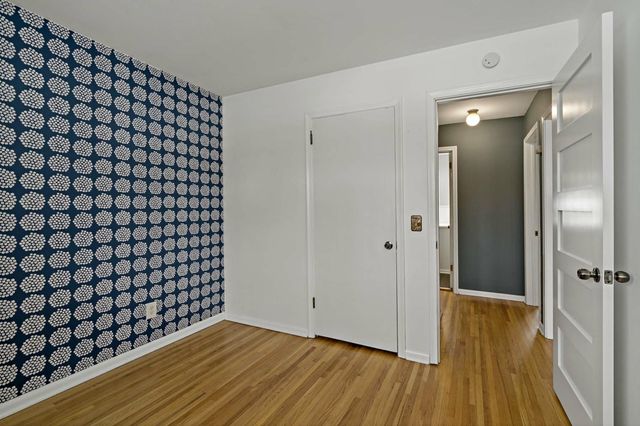 3001 Utah Avenue N, Crystal, MN 55427