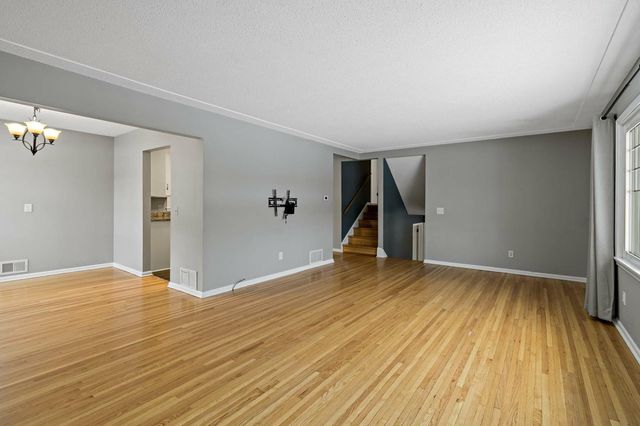 3001 Utah Avenue N, Crystal, MN 55427