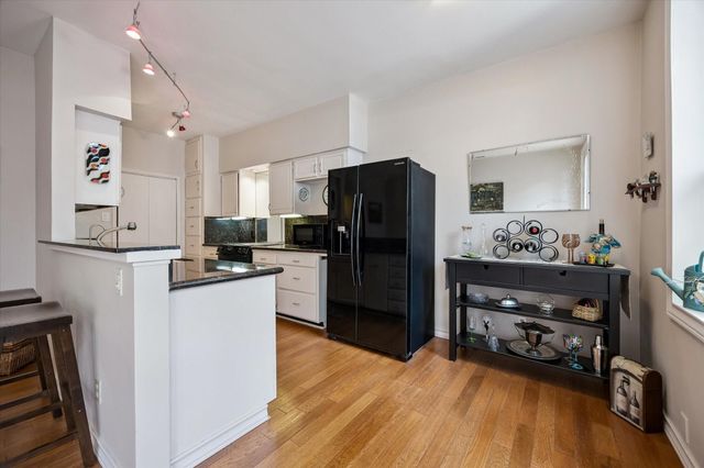3822 Lake Street, Houston, TX 77098