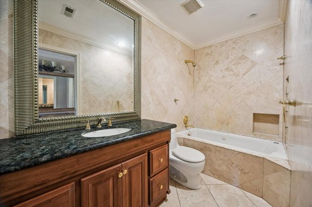3822 Lake Street, Houston, TX 77098