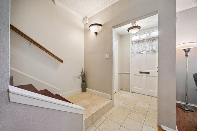 3822 Lake Street, Houston, TX 77098