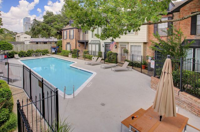 3822 Lake Street, Houston, TX 77098