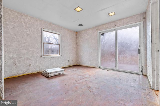 277 HOLEMAN ST, Mount Holly, NJ 08060