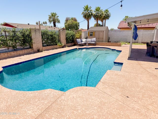 4215 W HATCHER Road, Phoenix, AZ 85051