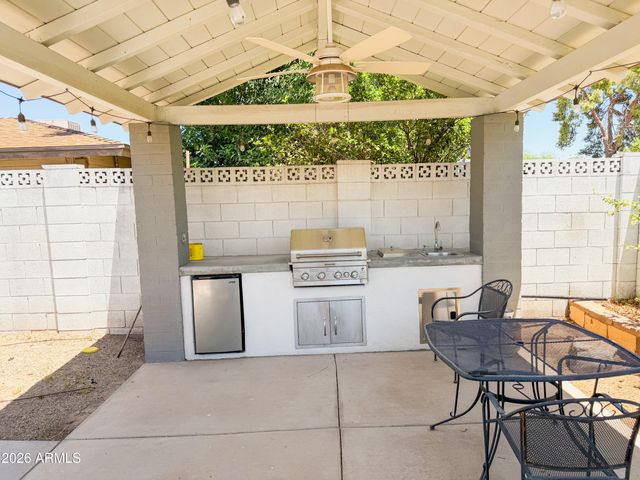 4215 W HATCHER Road, Phoenix, AZ 85051