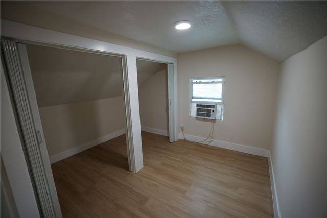 4720 NE 30th Street, Des Moines, IA 50317