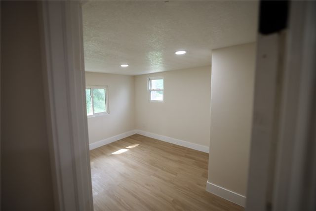 4720 NE 30th Street, Des Moines, IA 50317