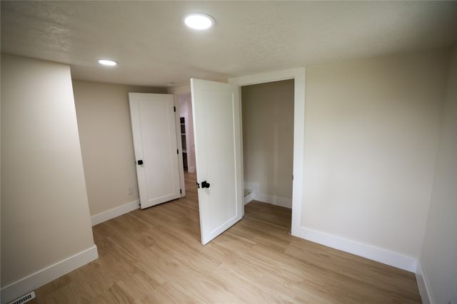 4720 NE 30th Street, Des Moines, IA 50317