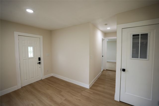 4720 NE 30th Street, Des Moines, IA 50317