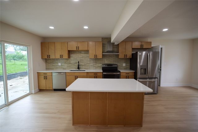 4720 NE 30th Street, Des Moines, IA 50317