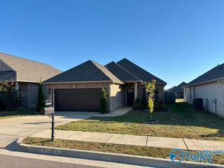 26170 Kennesaw Ridge Drive, Athens, AL 35613