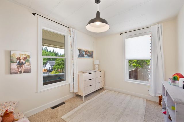 319 Pleasant St, Grass Valley, CA 95945