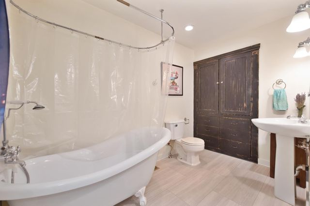 319 Pleasant St, Grass Valley, CA 95945