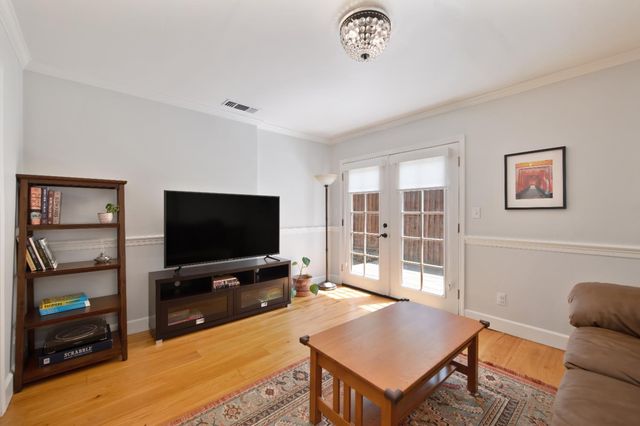 319 Pleasant St, Grass Valley, CA 95945