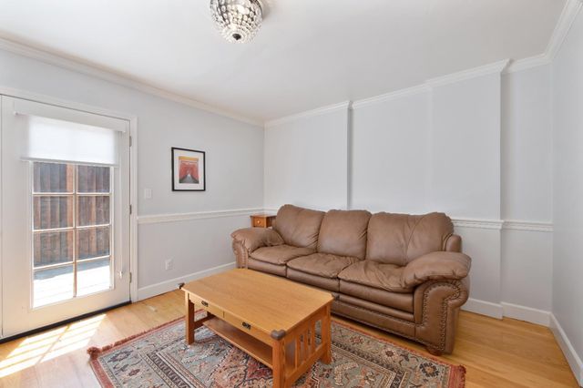 319 Pleasant St, Grass Valley, CA 95945