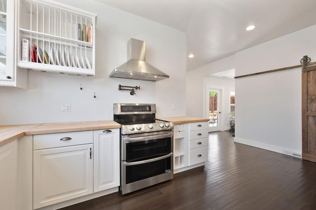 319 Pleasant St, Grass Valley, CA 95945