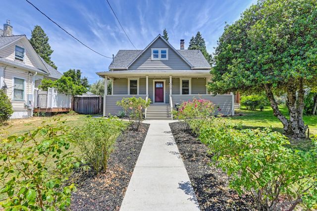 319 Pleasant St, Grass Valley, CA 95945