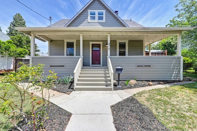 319 Pleasant St, Grass Valley, CA 95945
