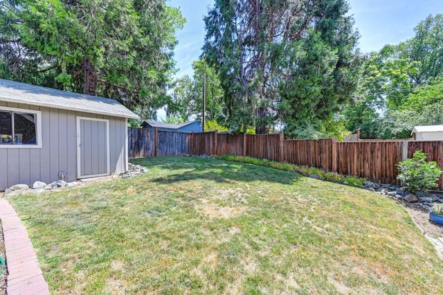 319 Pleasant St, Grass Valley, CA 95945