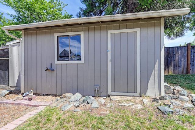 319 Pleasant St, Grass Valley, CA 95945