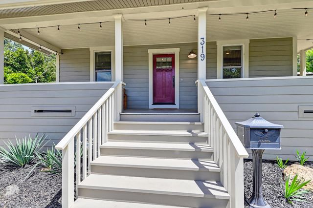 319 Pleasant St, Grass Valley, CA 95945