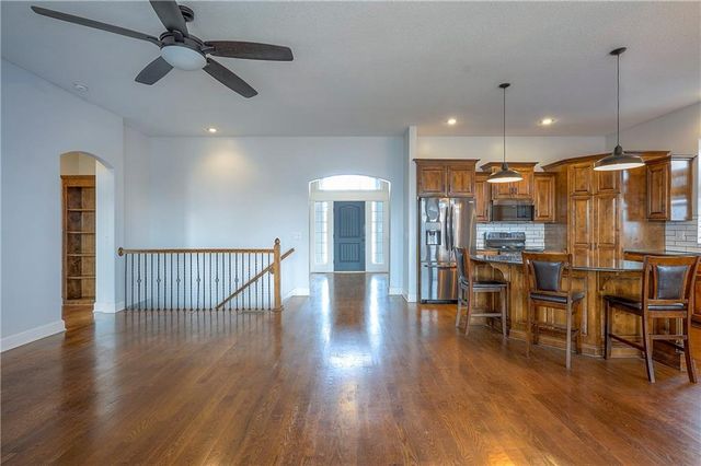 21033 Cooper Street, Spring Hill, KS 66083