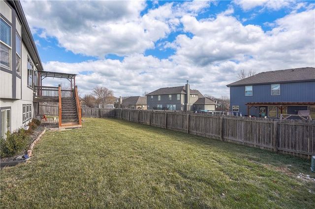 21033 Cooper Street, Spring Hill, KS 66083