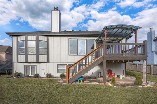 21033 Cooper Street, Spring Hill, KS 66083