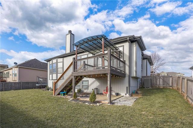 21033 Cooper Street, Spring Hill, KS 66083