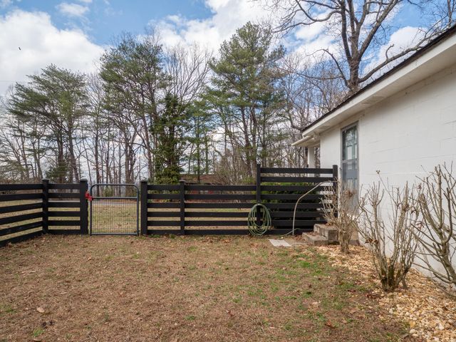 127 S Cool Street, Mentone, AL 35984