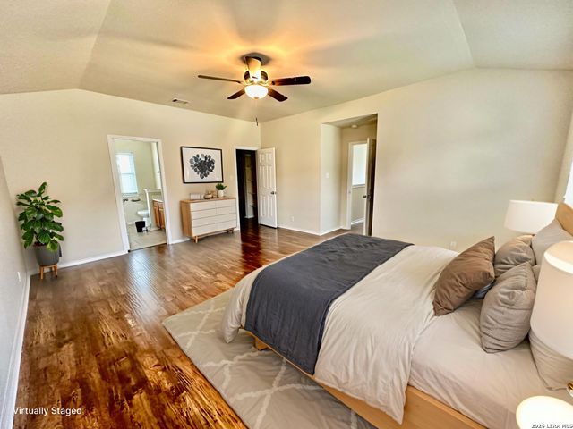 129 Red Hawk Rdg, San Antonio, TX 78258