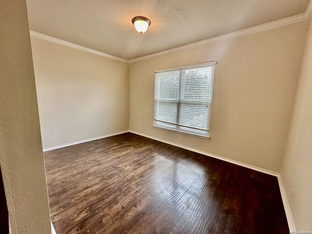 129 Red Hawk Rdg, San Antonio, TX 78258