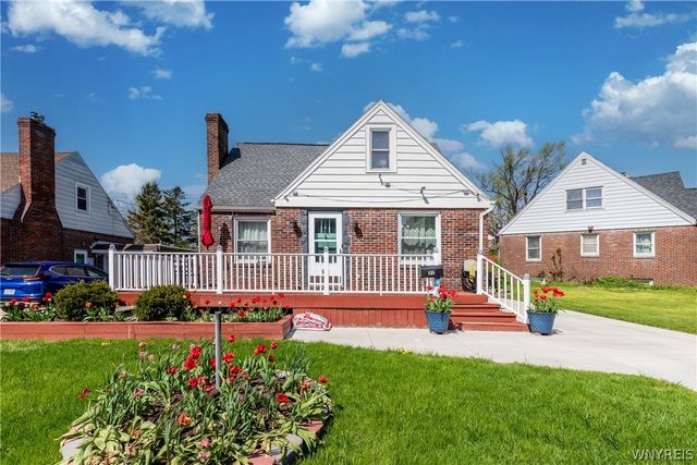 92 Mapleview Road, Cheektowaga, NY 14225