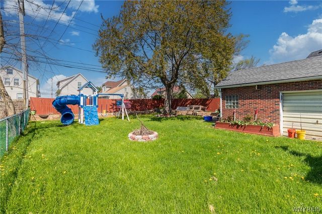 92 Mapleview Road, Cheektowaga, NY 14225