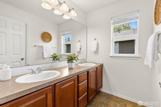 24109 SE 22nd Street, Sammamish, WA 98075